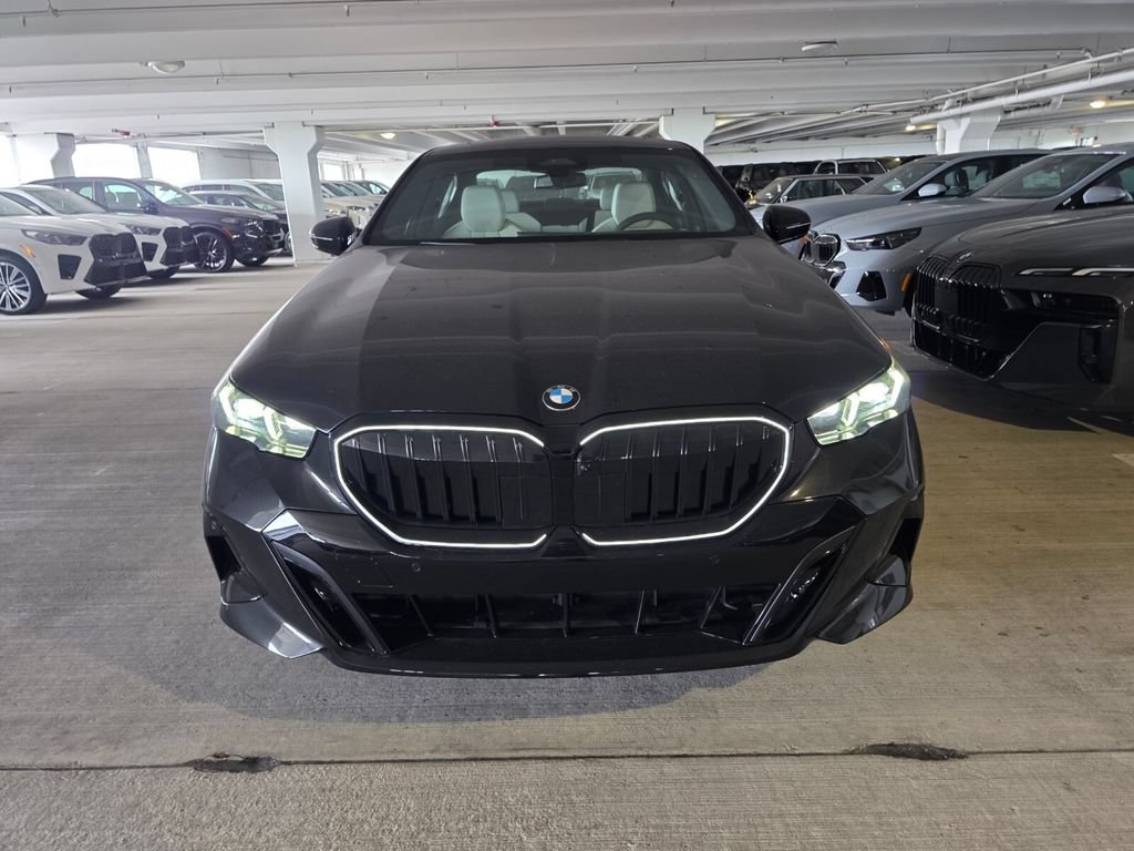 New 2027 BMW 530i xDrive w/ M Sport Package AWD/4WD image 2