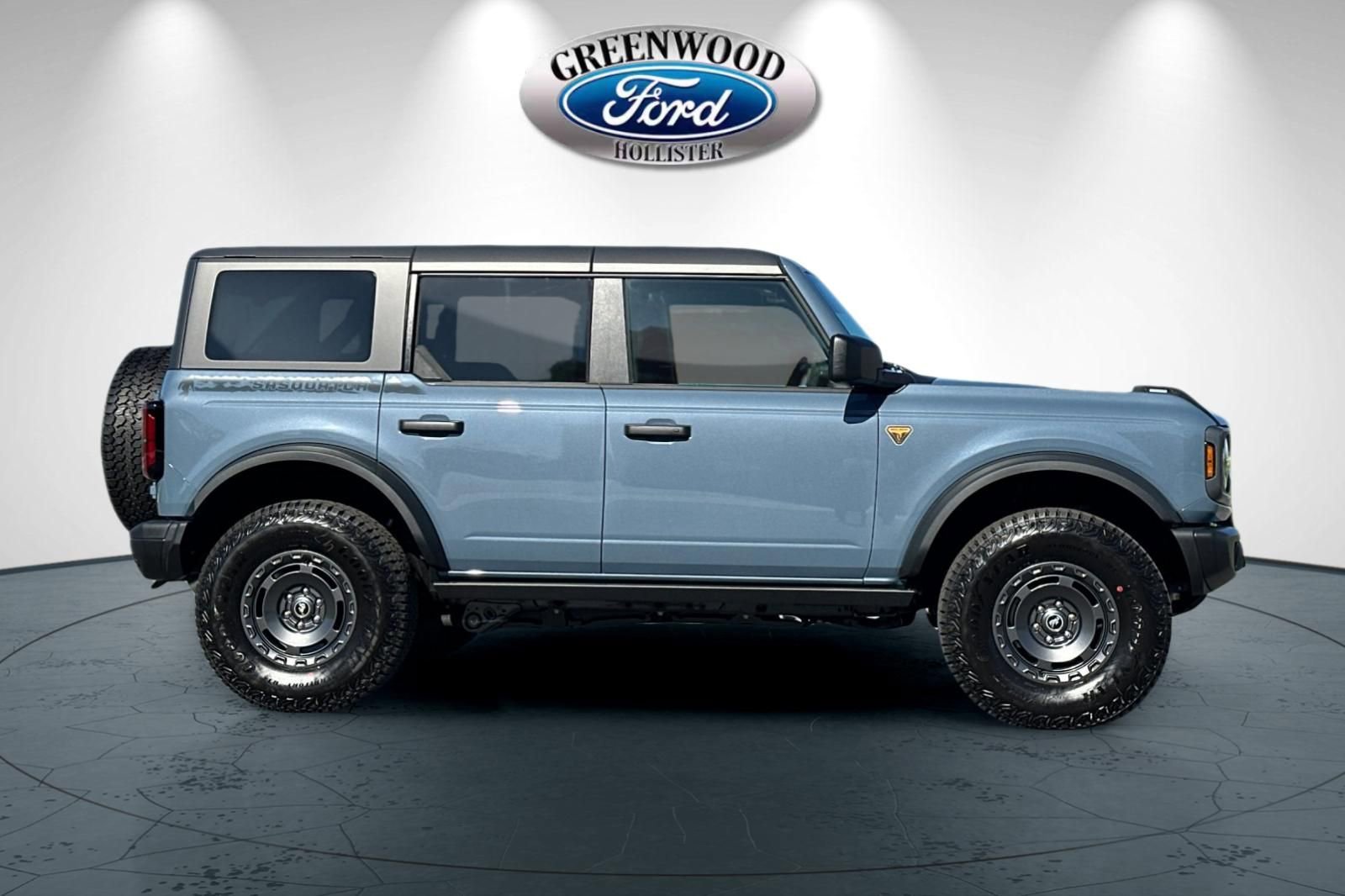 New 2025 Ford Bronco Badlands w/ Sasquatch Package image 3