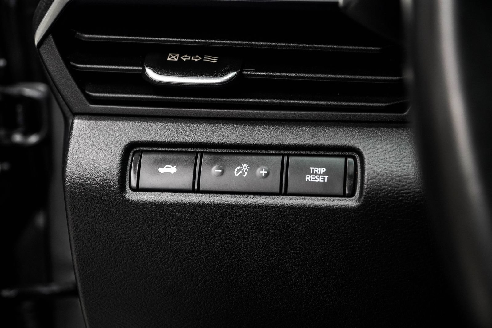 Used 2023 Nissan Altima 2.5 SR w/ SR Premium Package FWD image 29