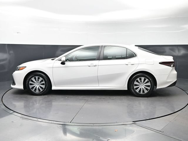 Used 2022 Toyota Camry LE FWD image 8