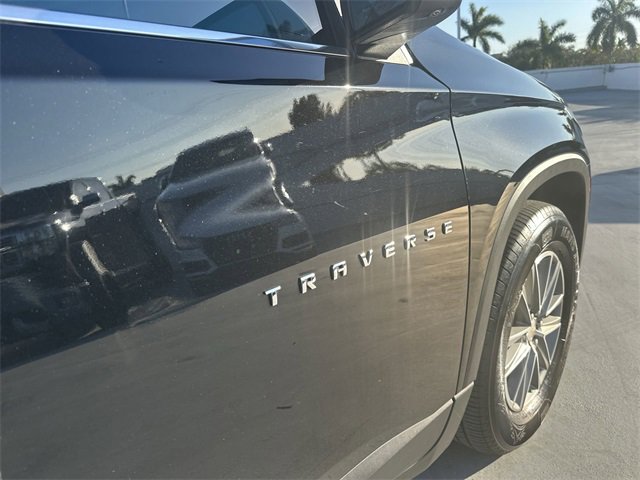Used 2023 Chevrolet Traverse LT image 31