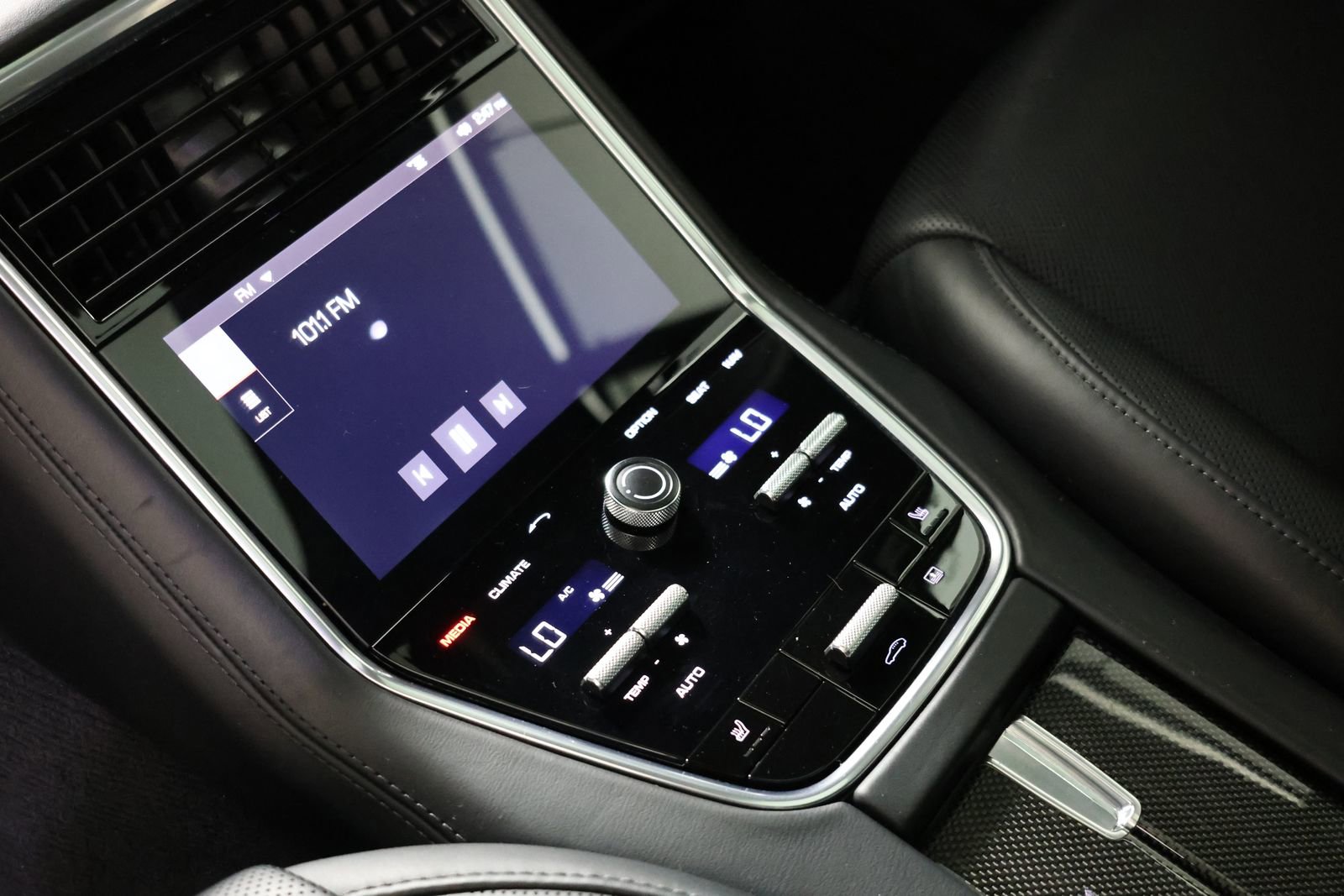 Used 2018 Porsche Panamera Turbo AWD/4WD image 33