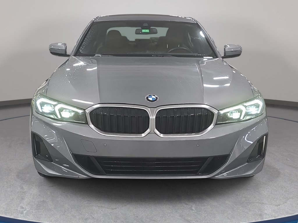 Certified 2024 BMW 330i Sedan w/ Convenience Package RWD image 3