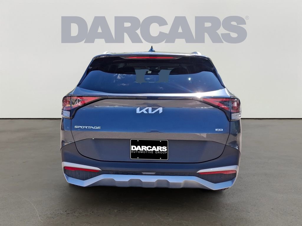 Used 2023 Kia Sportage EX AWD/4WD image 5