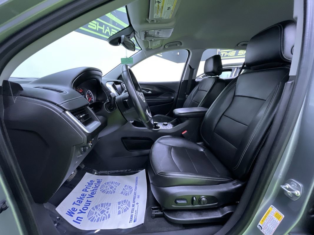 Used 2024 GMC Terrain SLT image 18