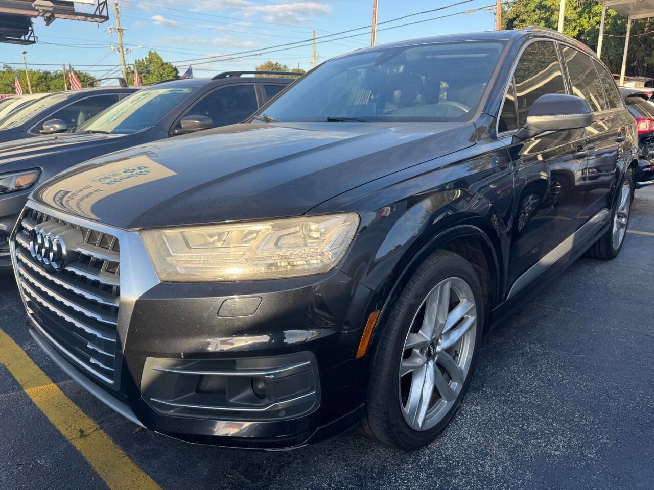 Used 2017 Audi Q7 3.0T Prestige image 2