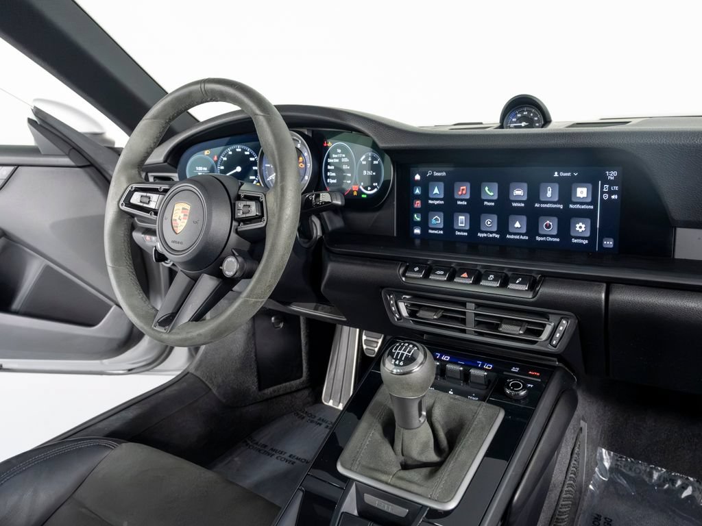 Certified 2022 Porsche 911 Carrera 4 GTS AWD/4WD image 40
