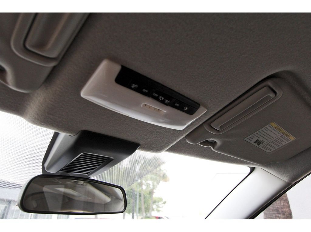 Certified 2025 Nissan Kicks Play S FWD image 21