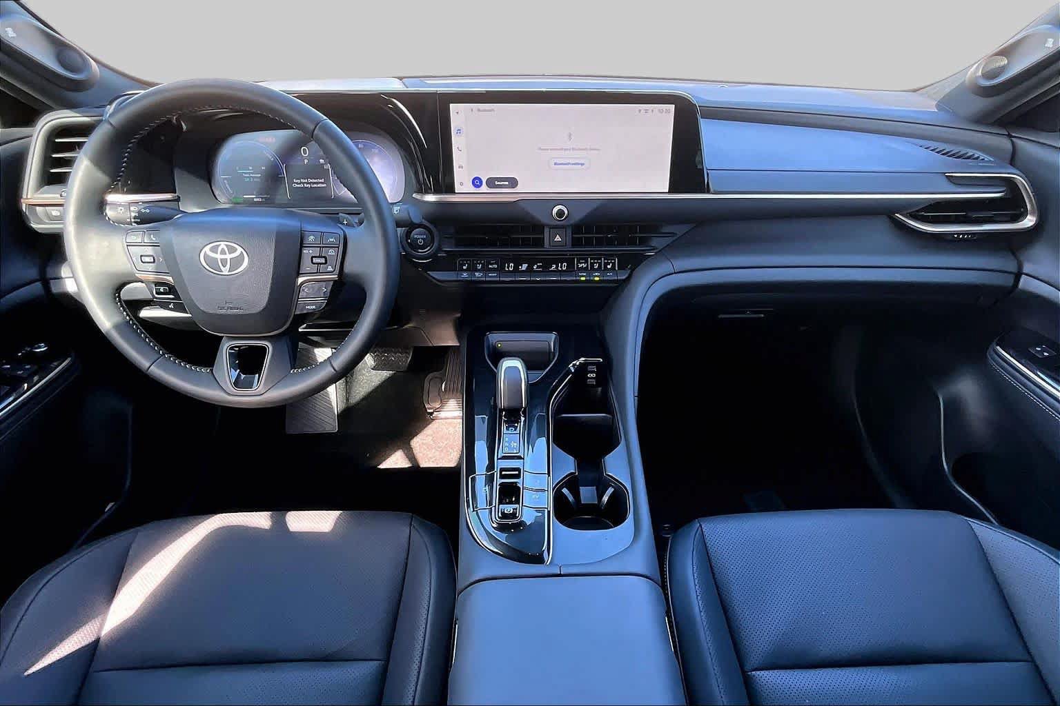 Used 2025 Toyota Crown Signia AWD/4WD image 14