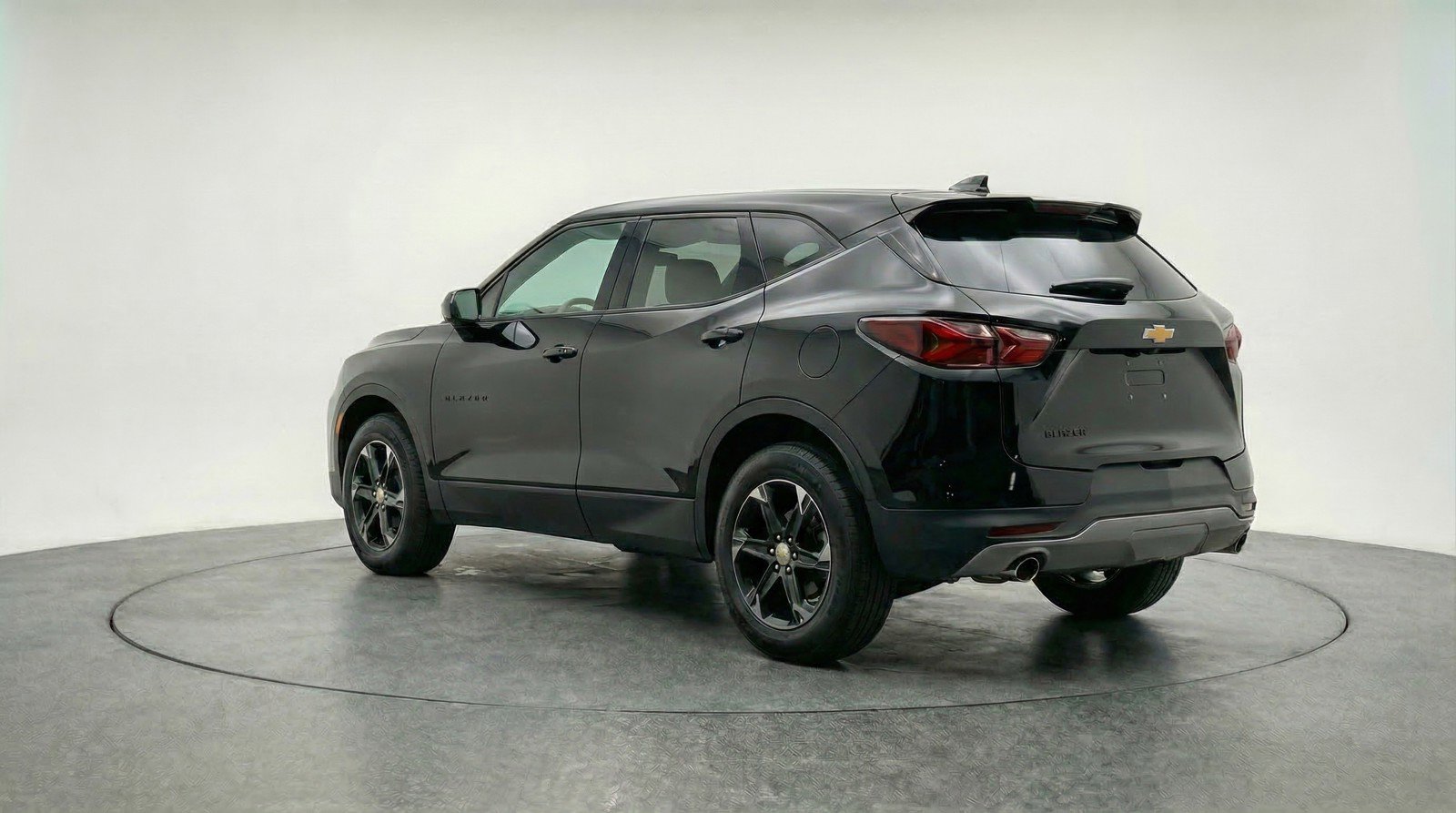 Used 2025 Chevrolet Blazer LT image 6