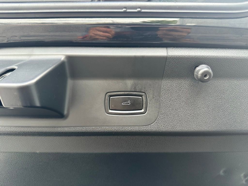 Used 2019 Porsche Panamera image 68