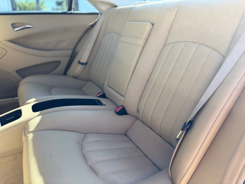 Used 2006 Mercedes-Benz CLS 500 image 19
