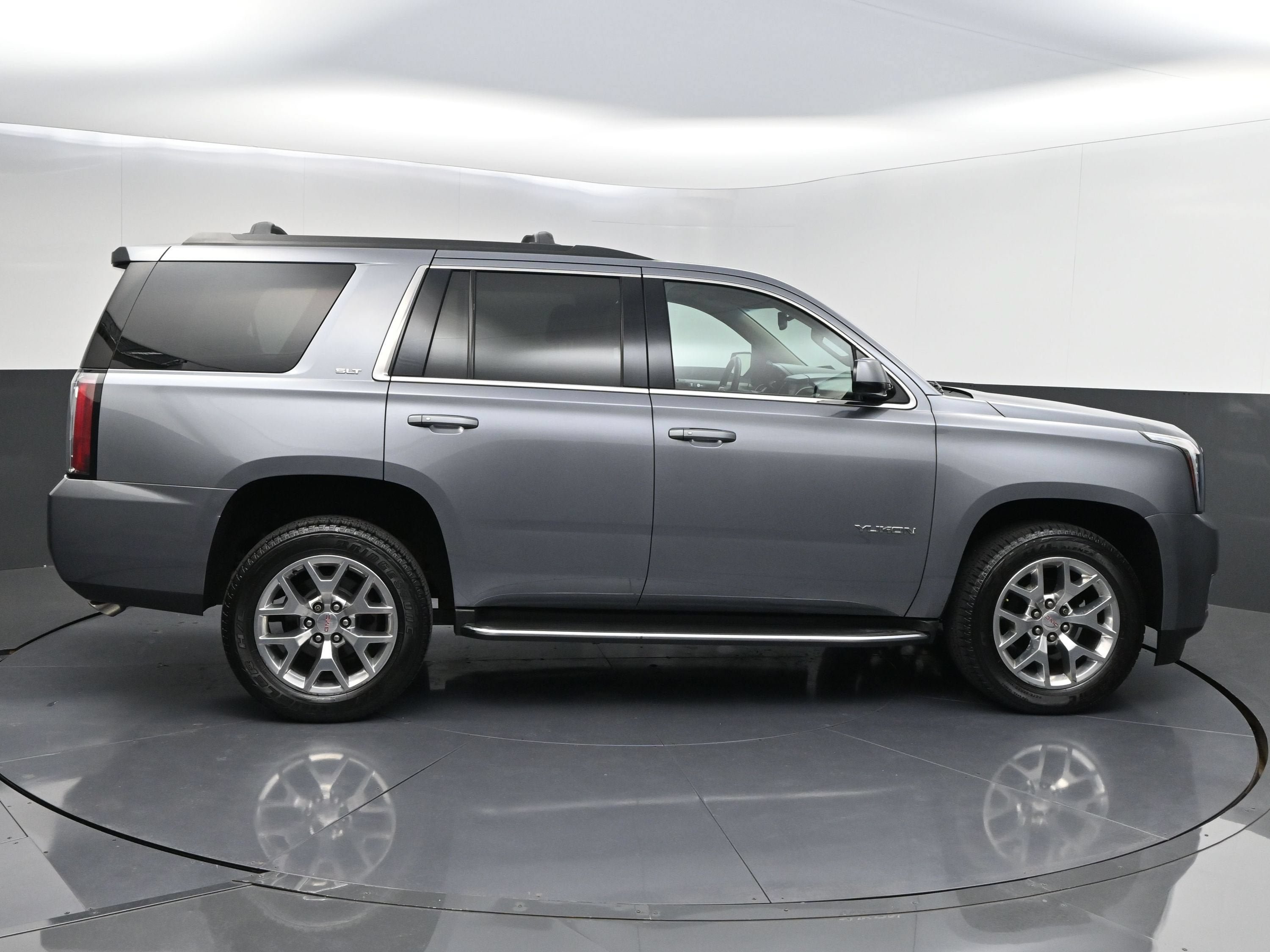 Used 2018 GMC Yukon SLT w/ Open Road Package AWD/4WD image 9
