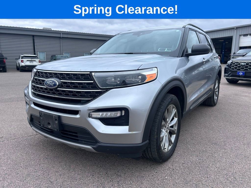 Used 2023 Ford Explorer XLT w/ Equipment Group 202A AWD/4WD image 10