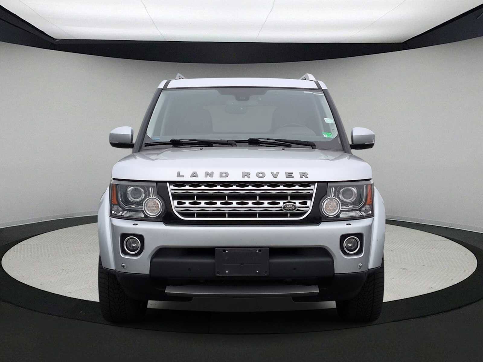 Used 2014 Land Rover LR4 HSE LUX AWD/4WD image 3