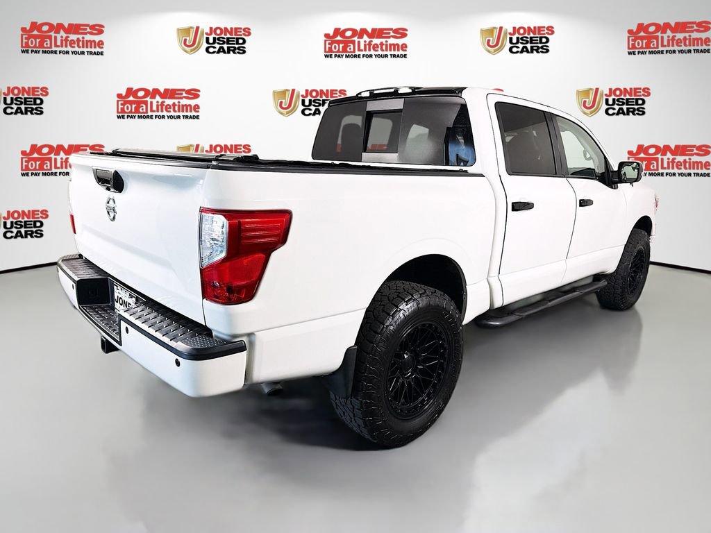 Used 2018 Nissan Titan SV w/ SV Convenience Package AWD/4WD image 17
