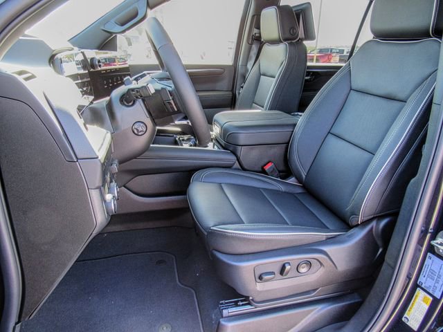 New 2026 Chevrolet Suburban Premier RWD image 15