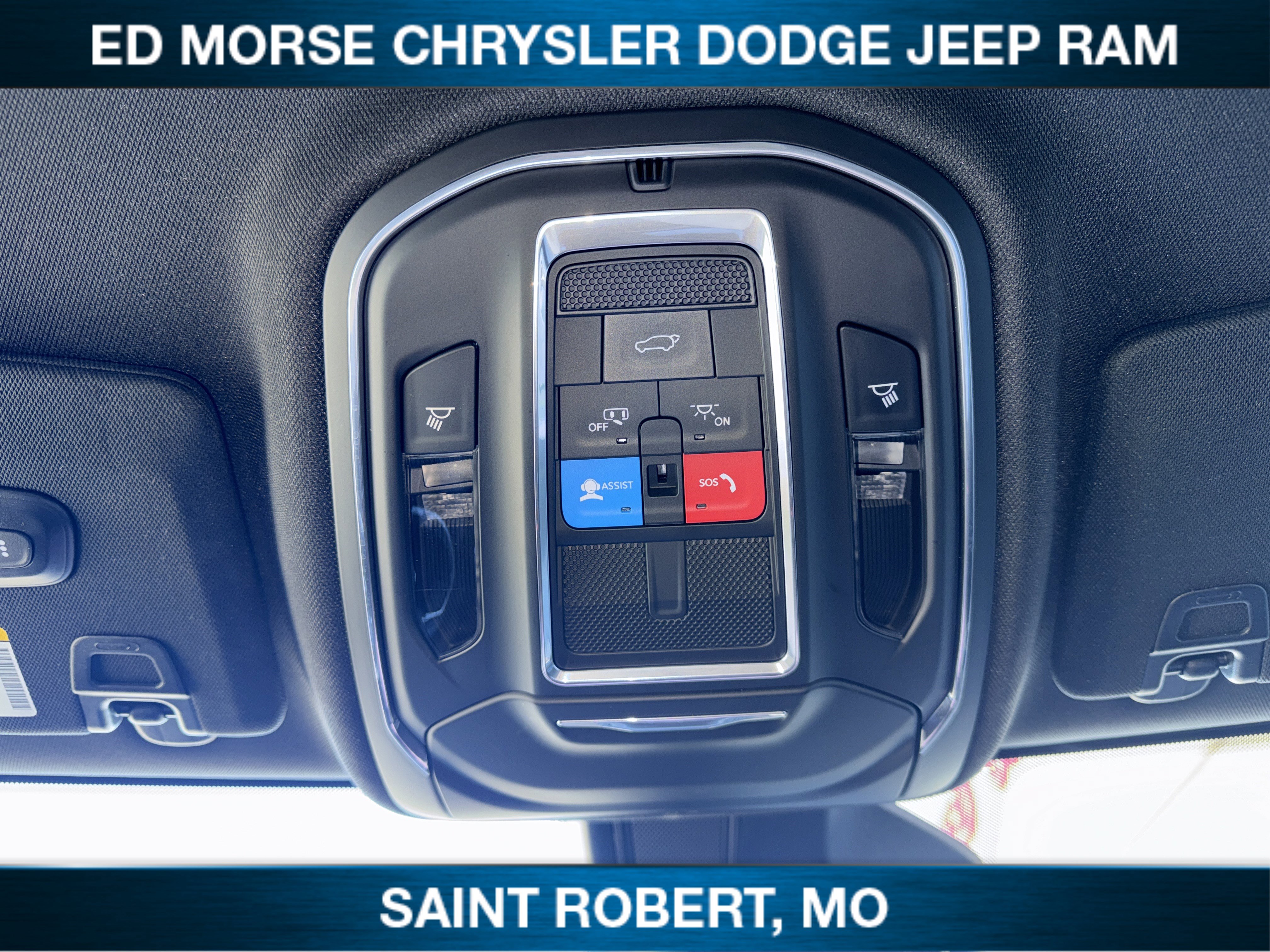 Used 2023 Jeep Grand Cherokee Trailhawk w/ Luxury Tech Group III AWD/4WD image 23