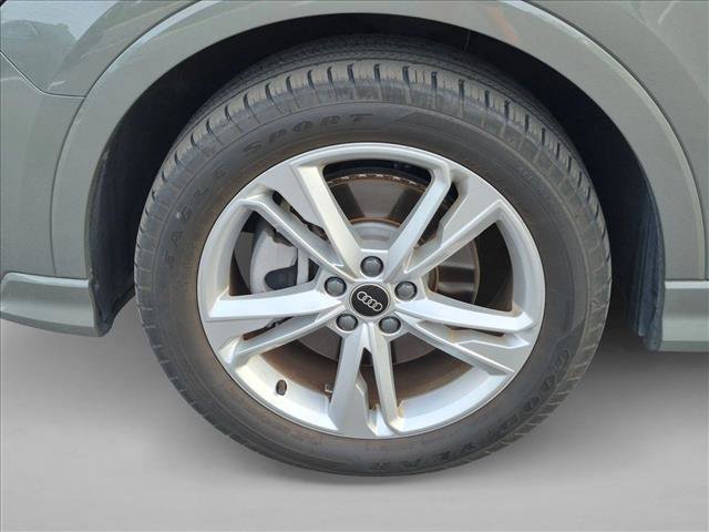 Certified 2023 Audi Q3 2.0T Premium Plus w/ Premium Plus Package AWD/4WD image 10