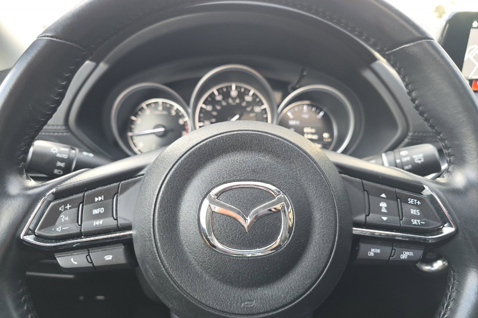 Used 2019 MAZDA CX-5 Touring image 32