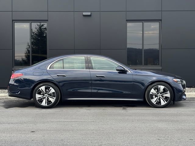 Used 2026 Mercedes-Benz E 350 4MATIC Sedan image 8