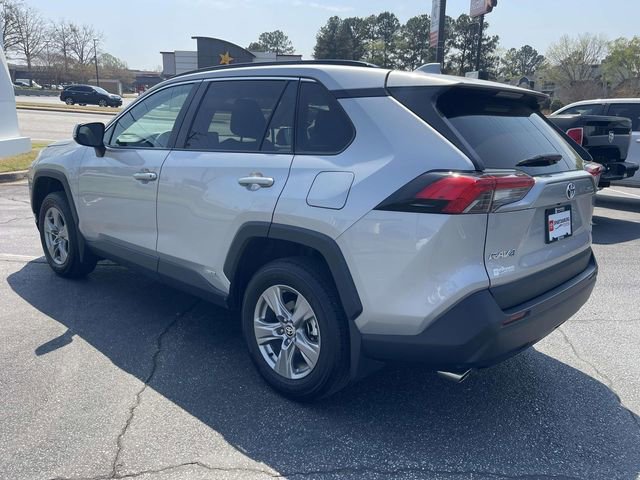 Used 2024 Toyota RAV4 XLE w/ Convenience Package image 4