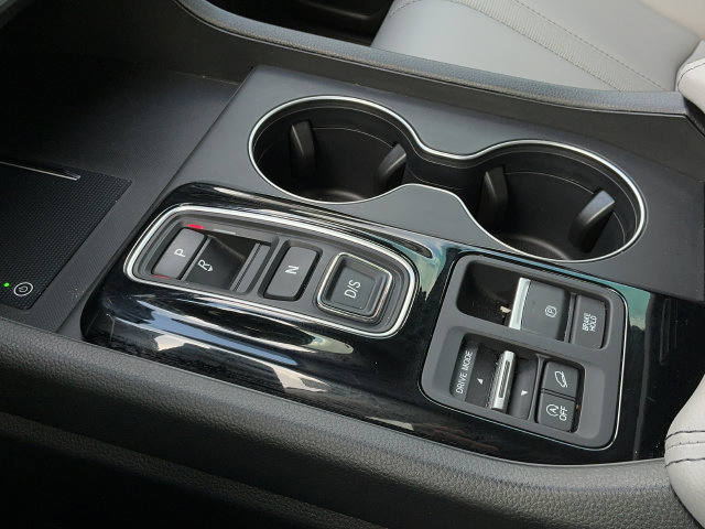 Used 2025 Honda Pilot EX-L image 18