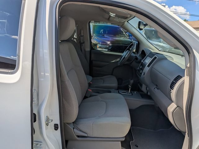 Used 2020 Nissan Frontier SV w/ Midnight Edition Floor Mats AWD/4WD image 27