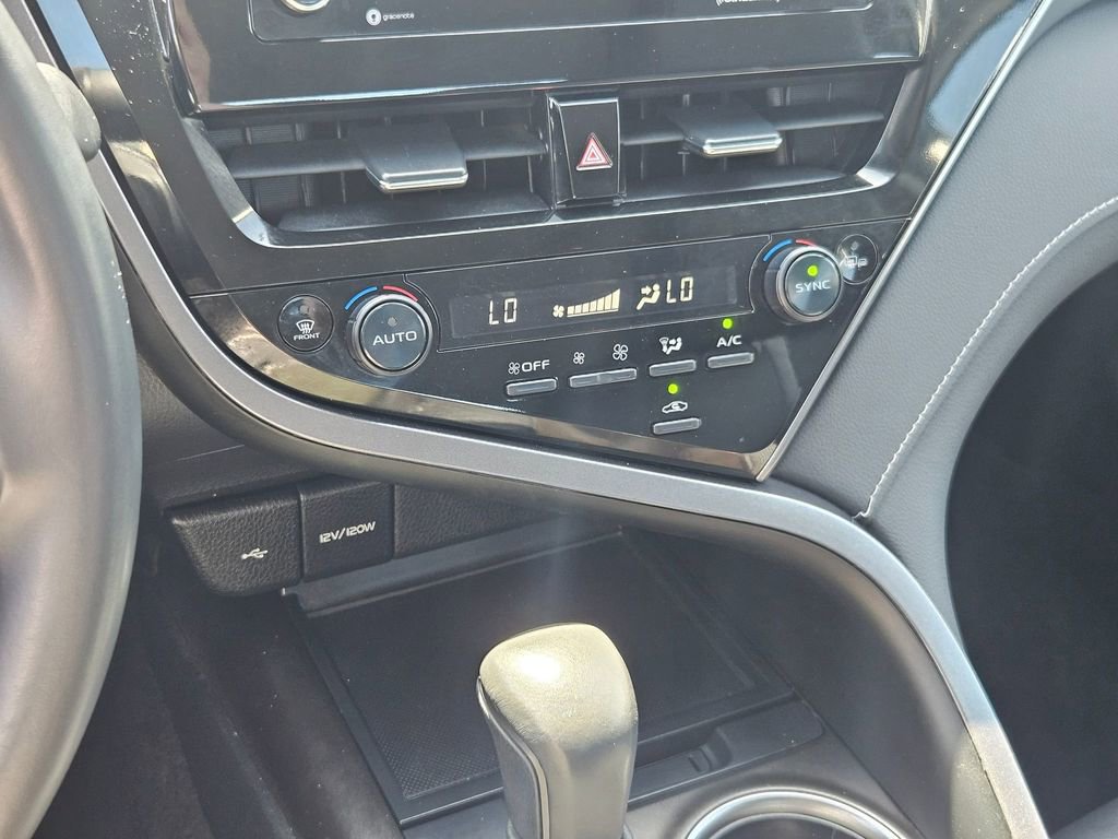 Used 2024 Toyota Camry SE FWD image 21