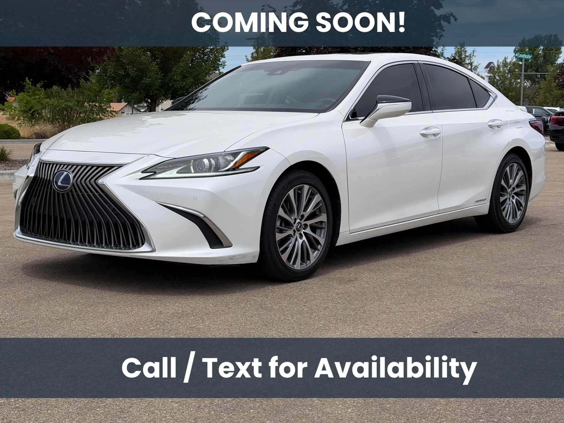 Used 2021 Lexus ES 300h w/ Premium Package FWD image 3