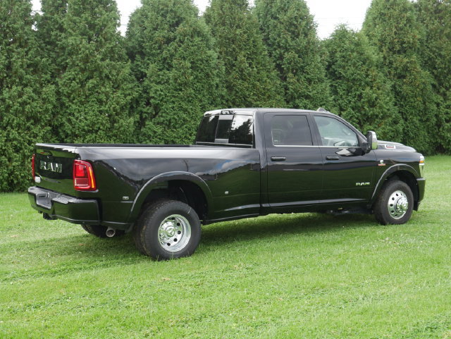 Used 2025 RAM 3500 Longhorn RWD image 14