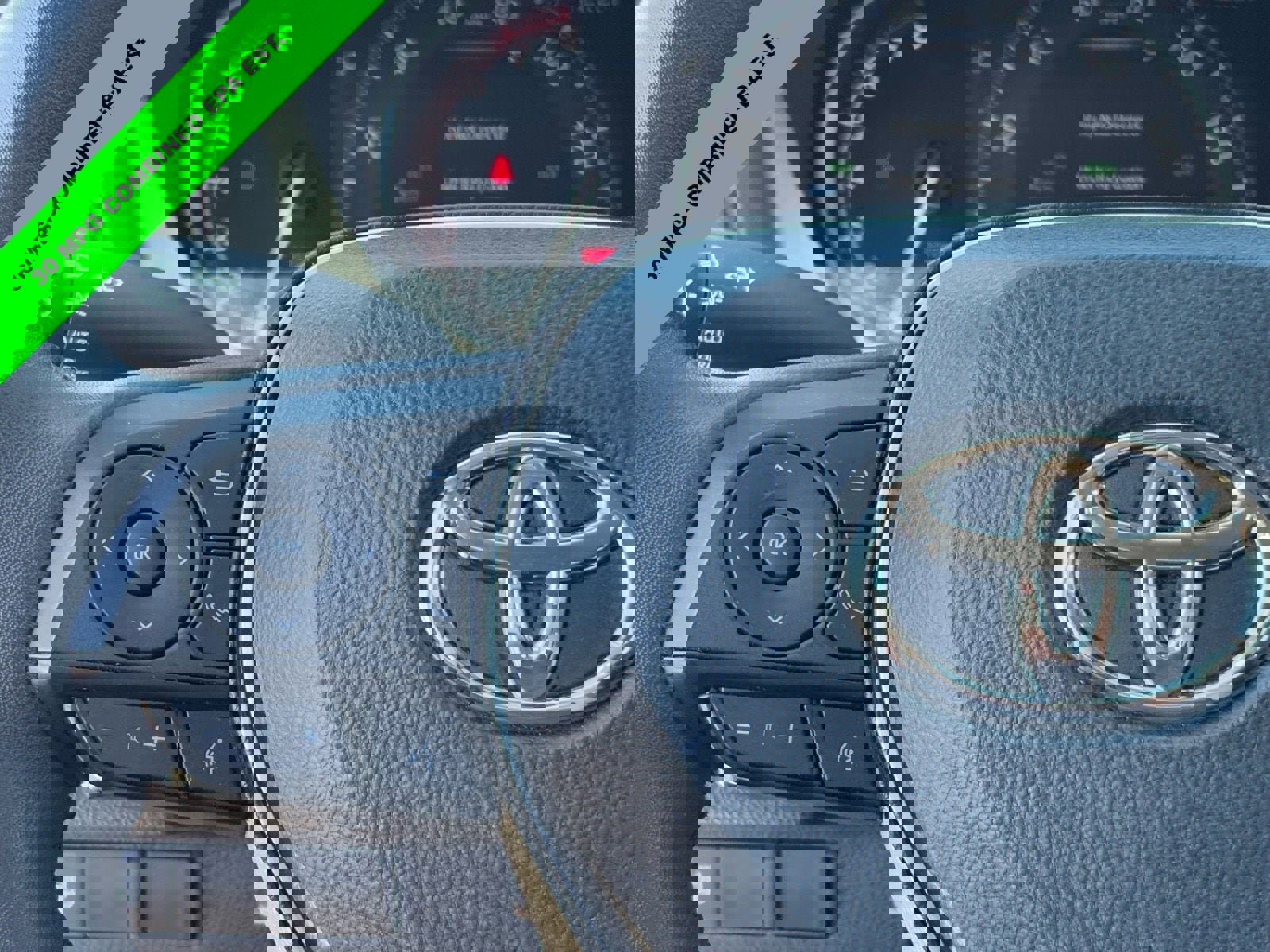 Used 2025 Toyota RAV4 XLE w/ Weather Package AWD/4WD image 19