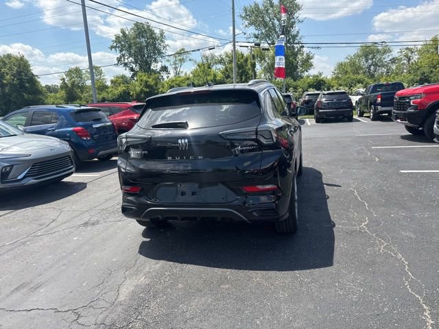 Used 2024 Buick Encore GX Avenir w/ Avenir Convenience Package FWD image 5