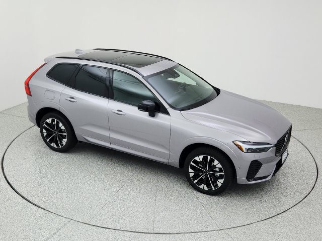 New 2026 Volvo XC60 B5 Plus w/ Climate Package AWD/4WD image 10