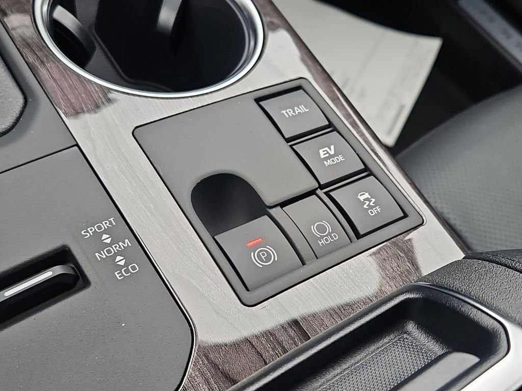 New 2026 Toyota Highlander Limited AWD/4WD image 12