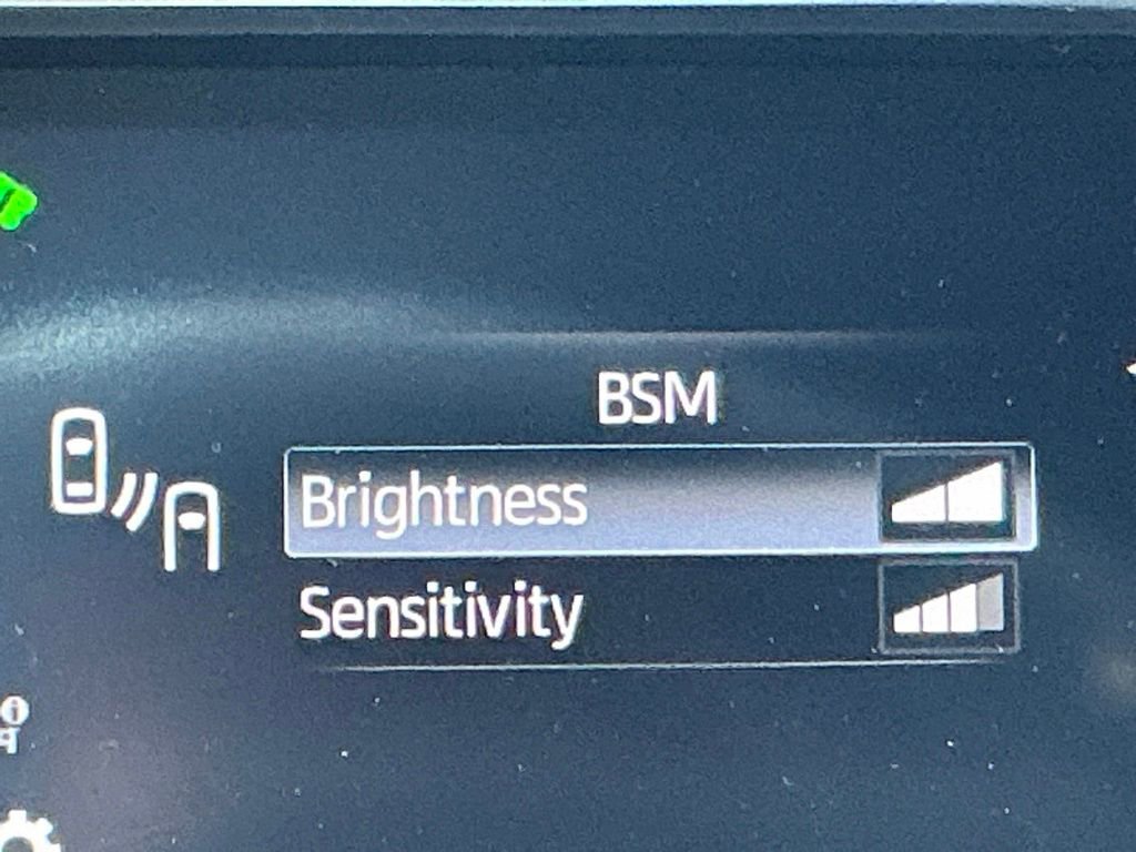 Used 2024 Toyota Venza XLE AWD/4WD image 26