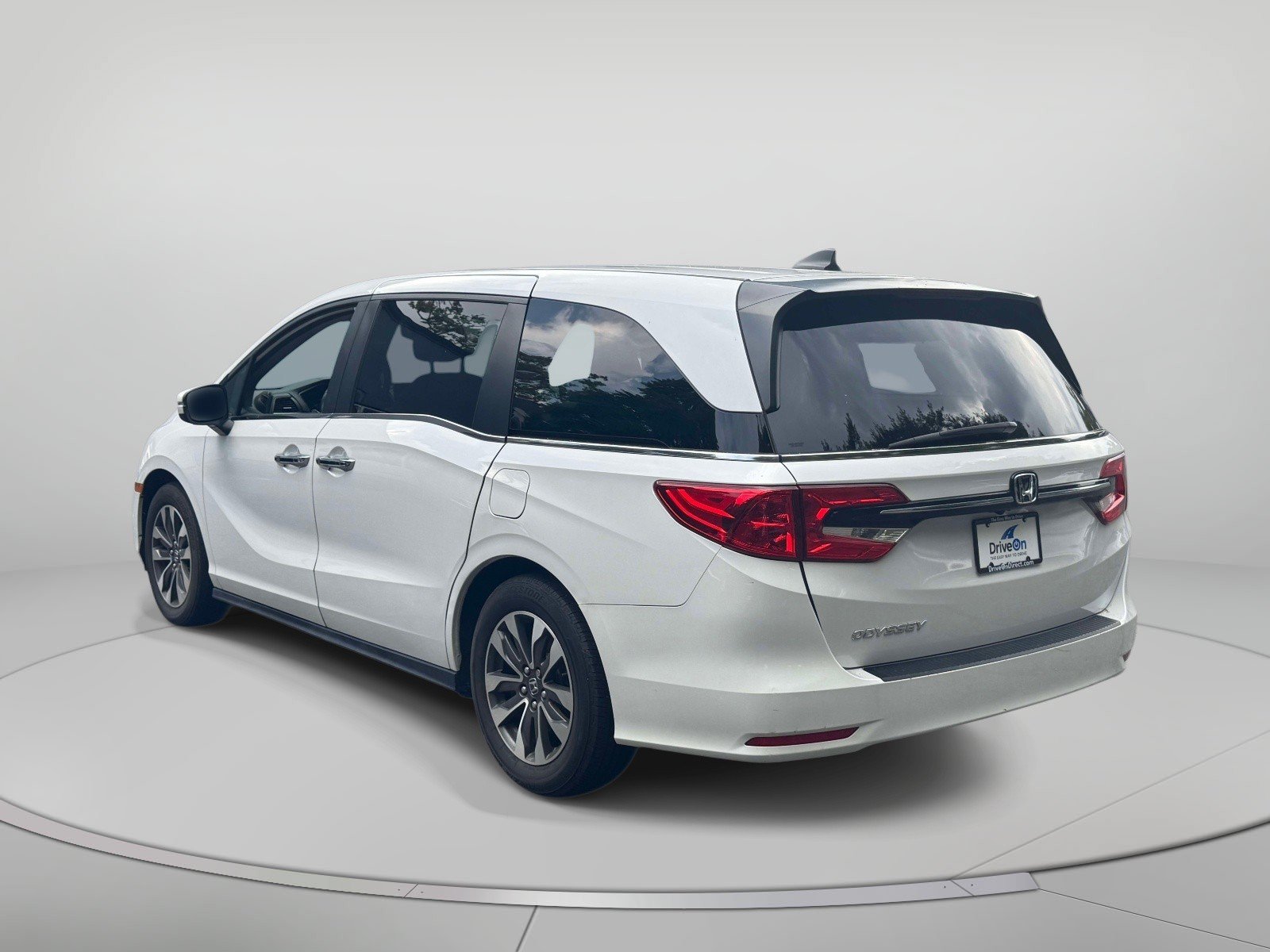 Used 2023 Honda Odyssey EX-L image 4