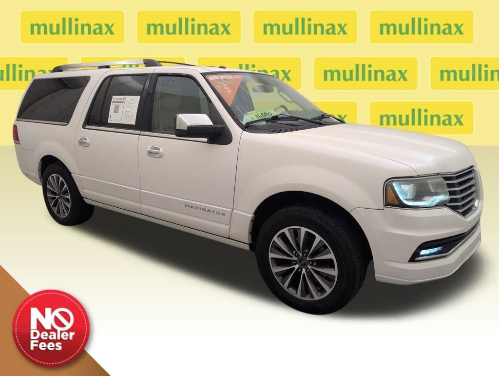 Used 2015 Lincoln Navigator L 2WD image 1