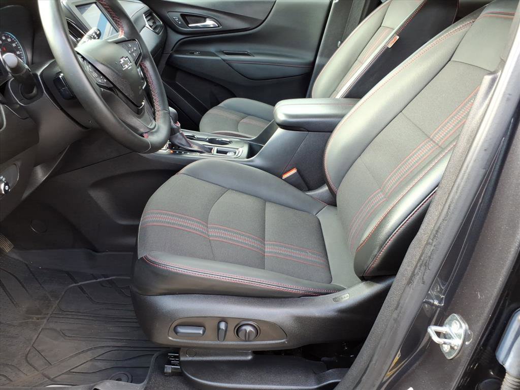 Certified 2023 Chevrolet Equinox RS w/ LPO, Floor Liner Package image 15