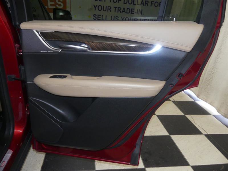 Used 2022 Cadillac XT6 Sport w/ Platinum Package image 31