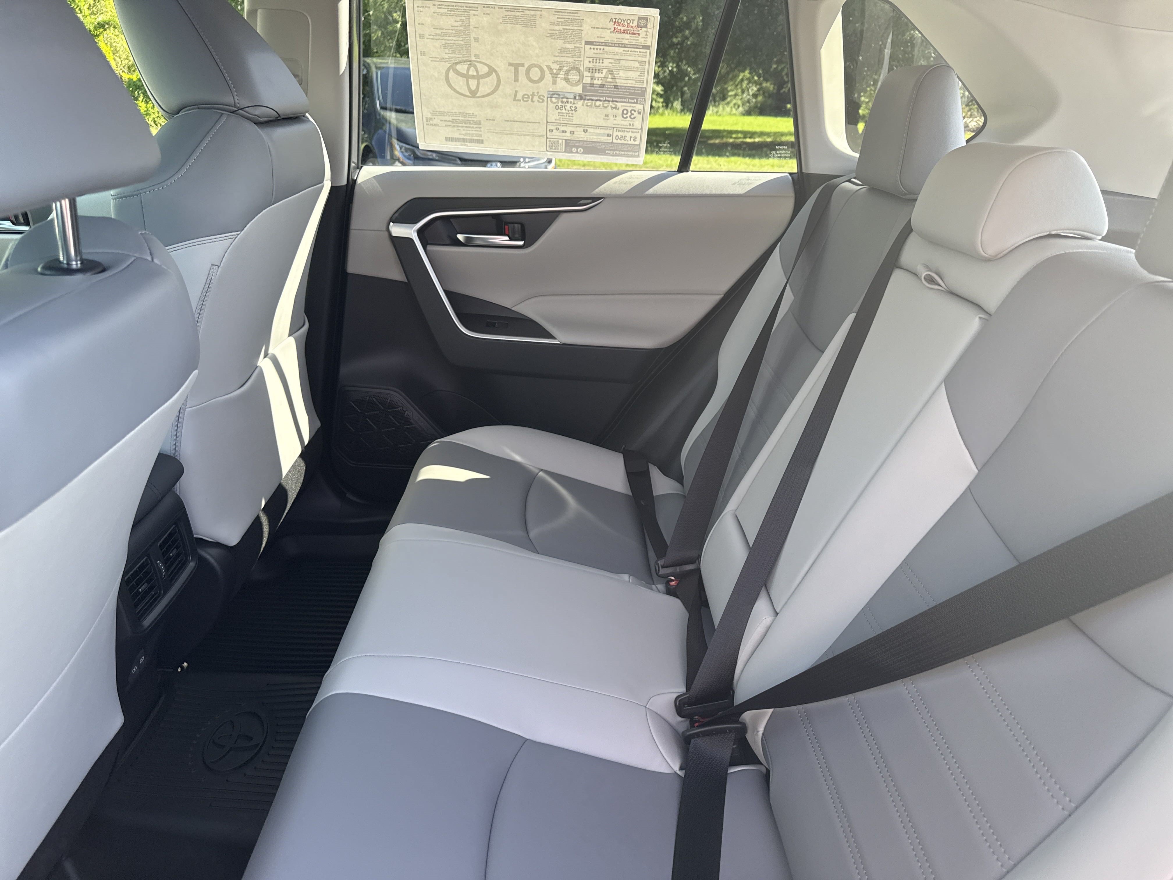 New 2025 Toyota RAV4 XLE Premium w/ Weather Package AWD/4WD image 24