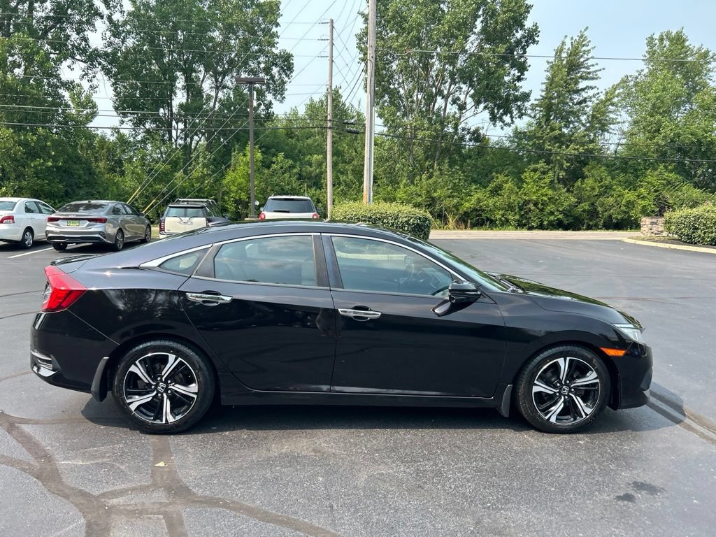 Used 2017 Honda Civic Touring image 9