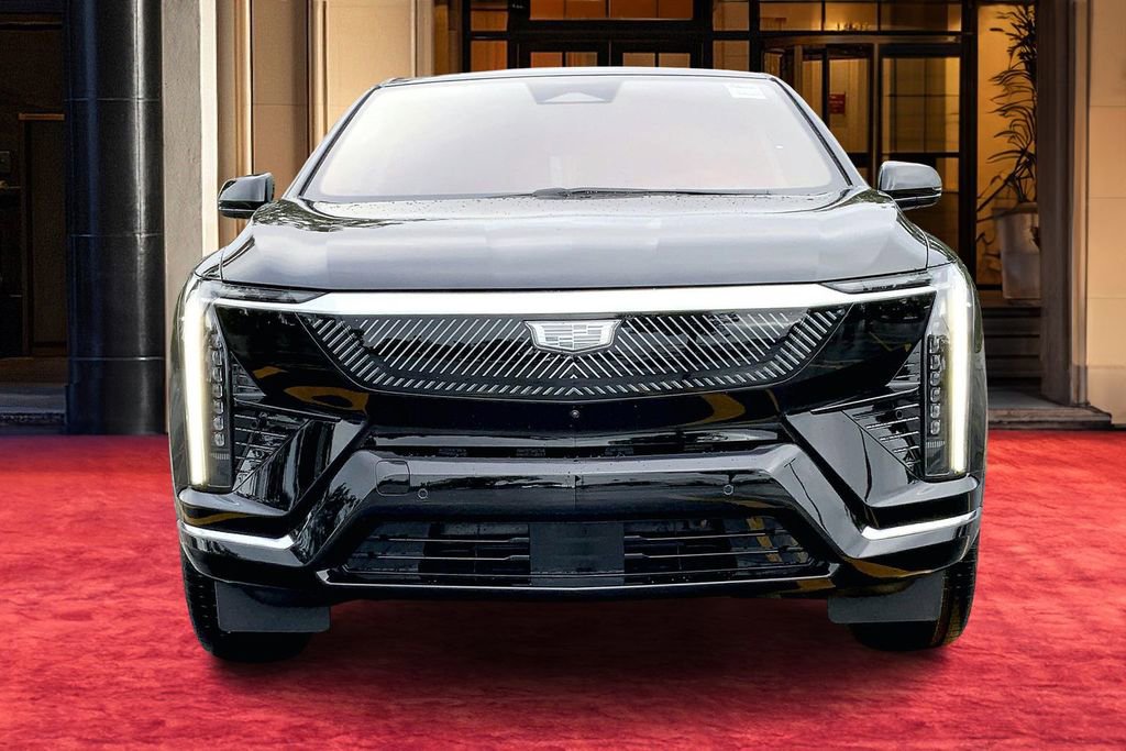New 2026 Cadillac Optiq Luxury 1 RWD image 3
