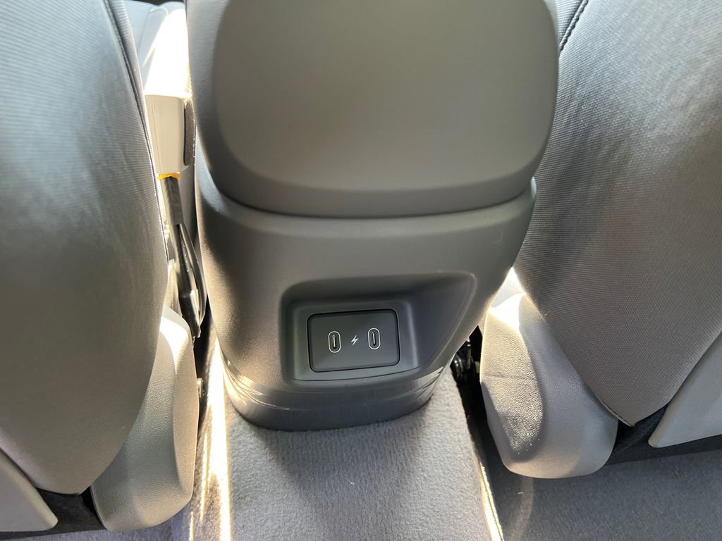 New 2026 Hyundai Elantra Sport FWD image 21