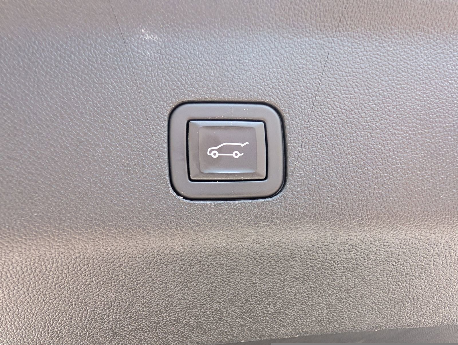 Certified 2024 Chevrolet Tahoe LT RWD image 23