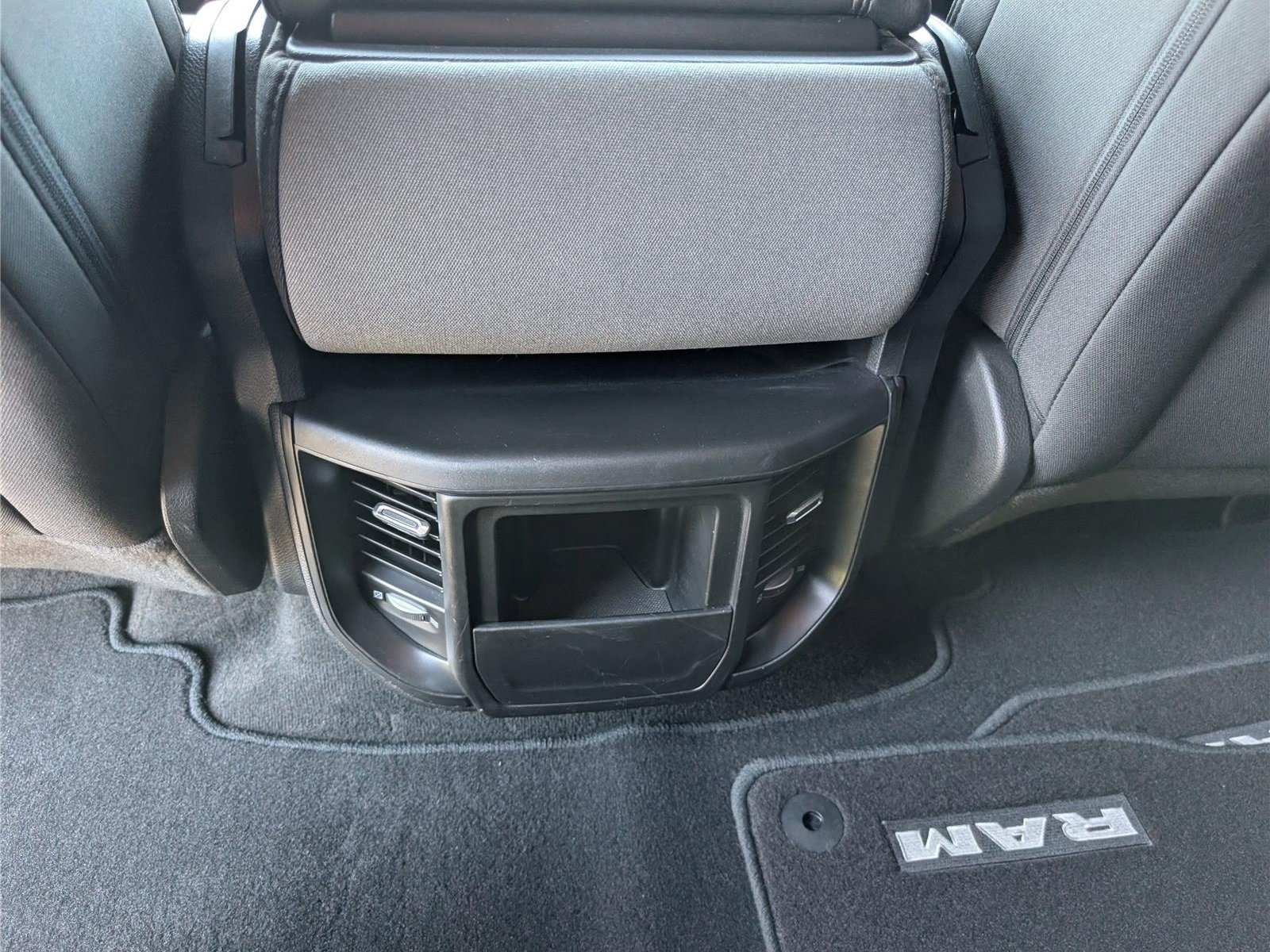 Used 2023 RAM 1500 Big Horn AWD/4WD image 18