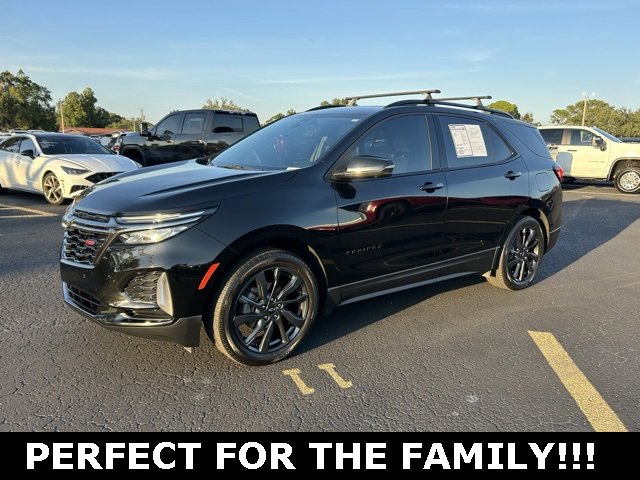 Used 2023 Chevrolet Equinox RS w/ RS Leather Package image 3