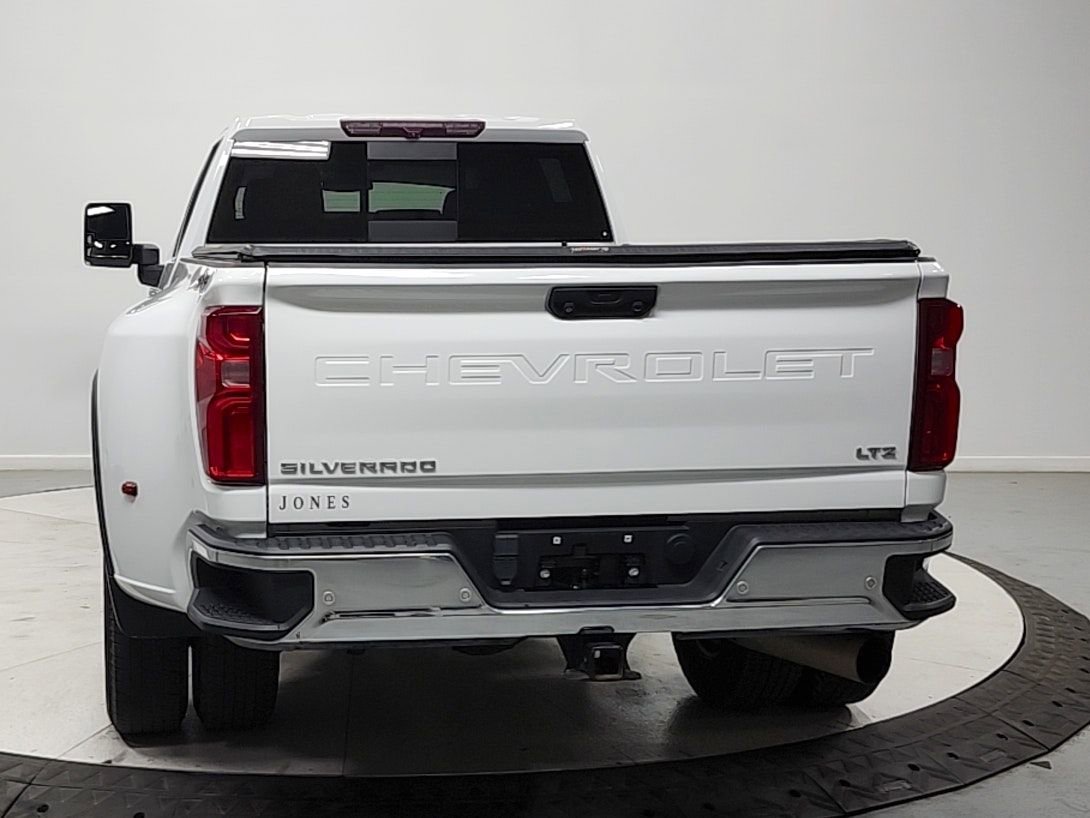 Used 2023 Chevrolet Silverado 3500 LTZ w/ LTZ Convenience Package AWD/4WD image 6