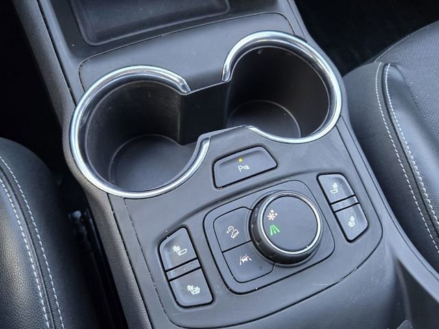 Certified 2022 GMC Terrain SLT w/ Infotainment Package II image 19