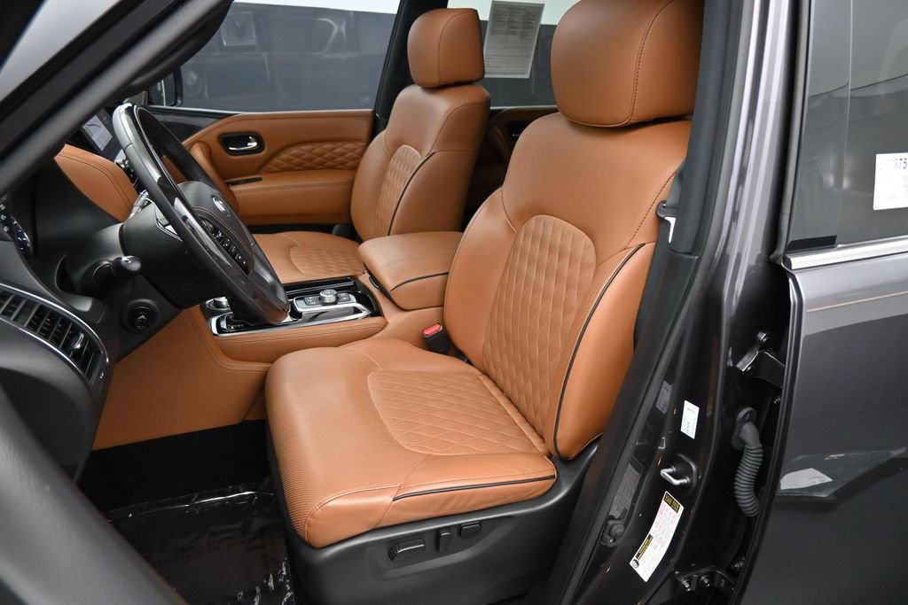 Used 2023 INFINITI QX80 Sensory w/ All-Season Package AWD/4WD image 19